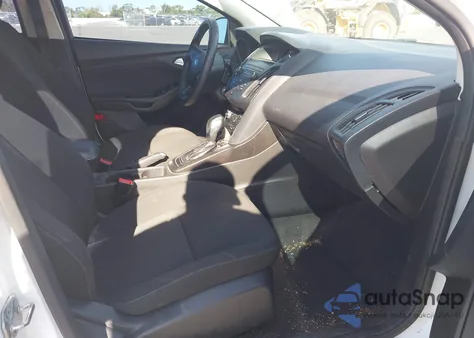 2018 Ford Focus Se z USA, uszkodzony, nr VIN 1FADP3K21JL315716